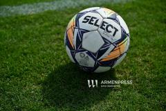 Все матчи 16-го тура Премьер-лиги Fastex отложены из-за плохих погодных условий