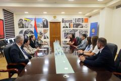 Sports minister meets tennis stars Avanesyan and Charaeva