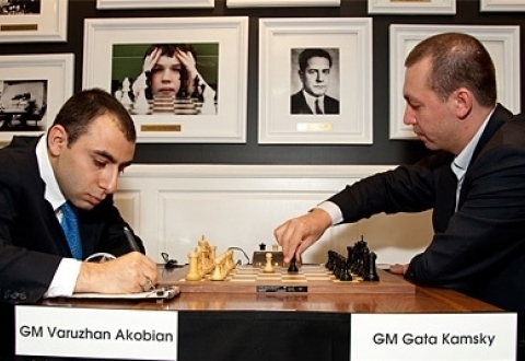 Armenian Grandmaster Varuzhan Akobian to compete in the 2013 U.S. Chess Championships