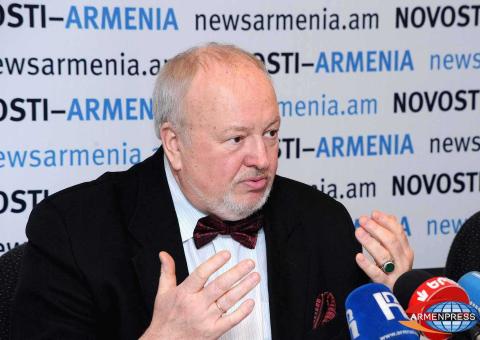 Aliyev initiates provocations, as he is afraid to lose his "throne": Russian expert