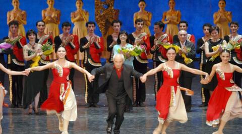 Barekamutyun Troupe to take Armenian dances to France