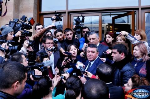 Полиция продолжит чистить свои ряды