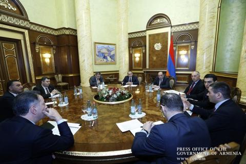 PM moderates consultation devoted to pension system and tax law reforms