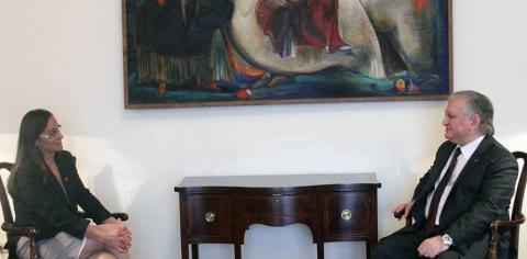 Opportunities of broadcasting TV5Monde's programs in Armenia were discussed