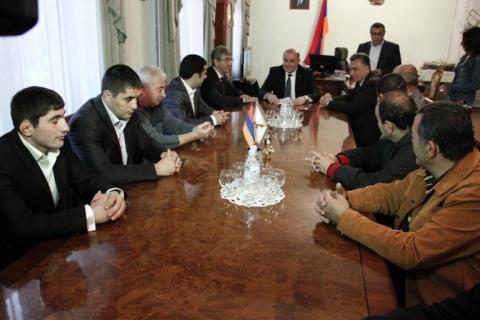 Գյումրու քաղաքապետը պարգևատրել է Եվրոպայի առաջնությունների մեդալակիրներին