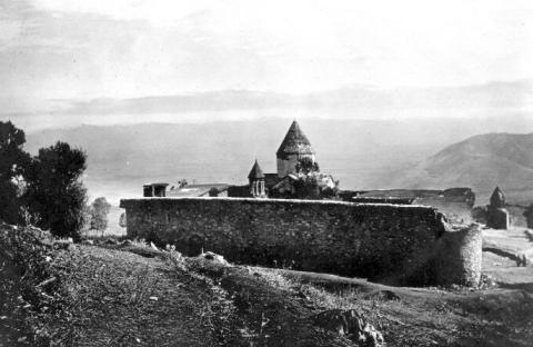 Մուշի Առաքելոց վանքը վերածվել է խլուրդների բույնի