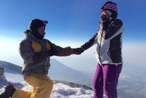 Proposal of marriage to Armenian girl on top of Ararat
