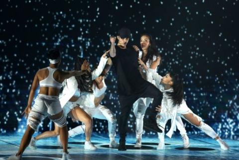 Justin Bieber sets Spotify record