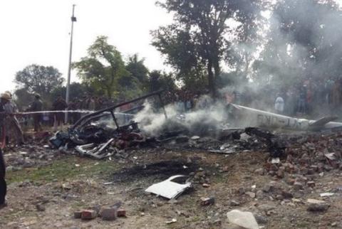 При крушении гражданского вертолета на севере Индии погибли 7 человек