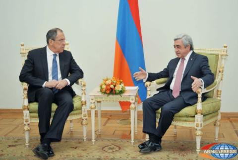 Президент Армении спросил во время встречи с Лавровым: «...Почему, все-таки, это случилось?»