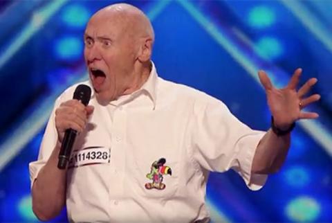 82-ամյա ամերիկացի թոշակառուն հեւի-մետալիստներին ցնցել Է նրանց երգի կատարմամբ