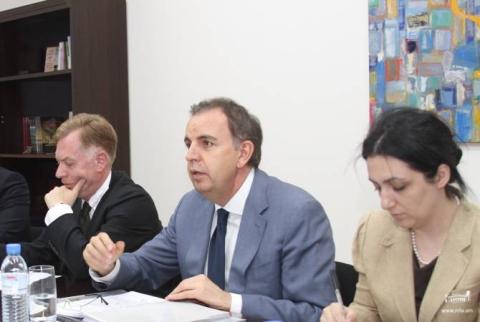 Armenian Deputy FM hosts representatives of EP different subunits