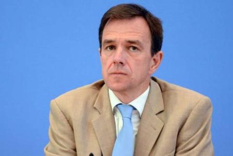 Пресс-секретарь МИД Германии посчитал намерение облачения в униформу обвиняемых признаком нацизма в Турции
