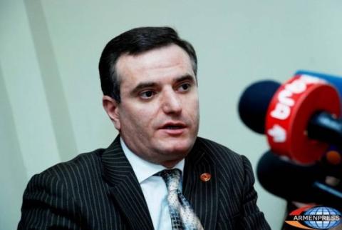 Հակառակորդի թիկունքը մինչ 15 կմ խորությամբ դիտարկելը թույլ է տալիս շատ ավելի վաղ գնահատել գործողությունները