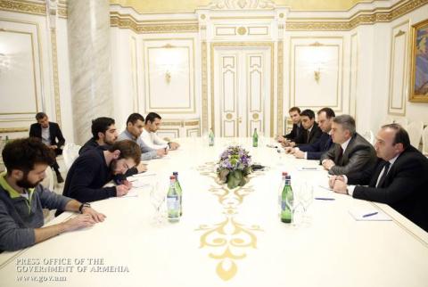 Մենք շատ լավ կշռադատում, հաշվարկում ենք յուրաքանչյուր քայլ. ՀՀ վարչապետը՝ տարկետումը սահմանափակող օրենքին դեմ արտահայտվող ուսանողներին