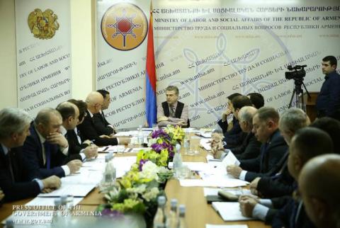 Յուրաքանչյուր ստորաբաժանում պետք է հստակ ձևակերպի իր խնդիրը. Կարեն Կարապետյանն այցելել է աշխատանքի և սոցիալական հարցերի նախարարություն