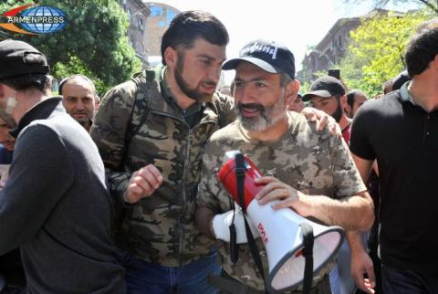«Ելքը» կողմնորոշվել է վարչապետի թեկնածուի հարցում, սակայն անհրաժեշտ ձայների հարցը մնում է անորոշ