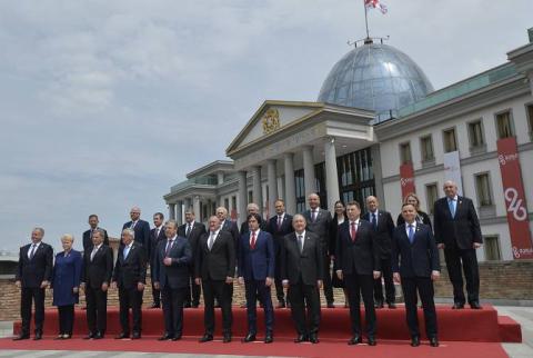 Նախագահ Սարգսյանը ներկա է գտնվել Վրաստանի Առաջին Ժողովրդավարական Հանրապետության 100-ամյակին նվիրված տոնակատարություններին
