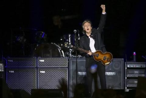 Пол Маккартни впервые за 36 лет занял первую строчку чарта Billboard 200