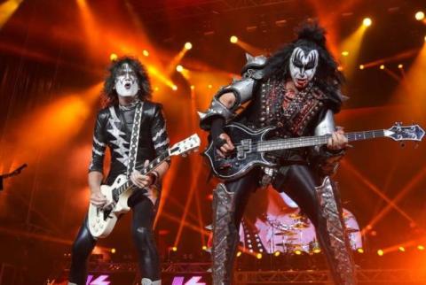 Группа KISS объявила о завершении концертной деятельности