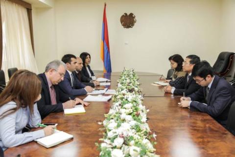 Armenia, China discuss possibility of direct air communication, creation of business arena