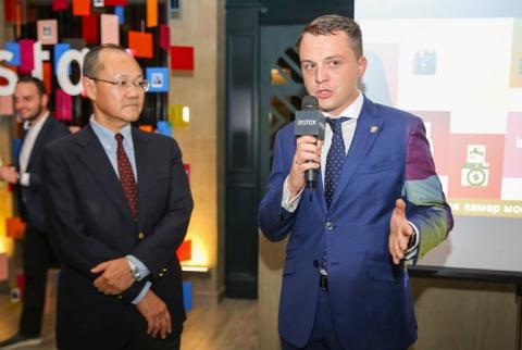 Презентация Instax в Армении – shine bright like a diamond