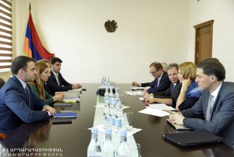 Armenian justice ministry representatives receive Venice Commission’s and OSCE/ODIHR delegation