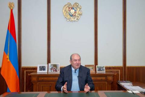 رئيس الجمهوريةأرمين سركيسيان يرحب بقرار الحكومة الأرمينيةبإعلان حالة الطوارئ ويدعو للحفاظ على النظام