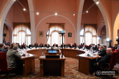 Գիտությունների ակադեմիայում անցկացվեց Մոսկվայի պայմանագրի կնքման 100-ամյակին նվիրված կլոր սեղան