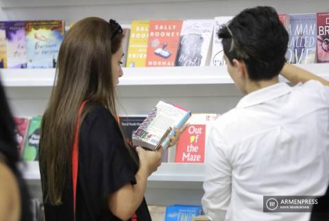 Город читает: начался Ереванский фестиваль книги