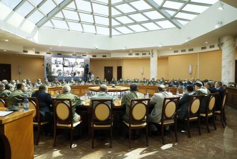 Paşinyan: Bölgedeki ulaşım yollarının açılması Azerbaycan’ın değil bizim gündemimizdir