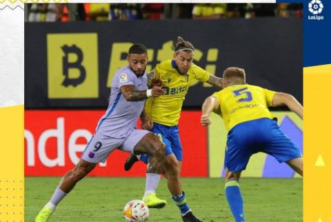 كاديس يتعادل مع برشلونة بالدوري الإسباني لكرة القدم-بمشاركة مدافع المنتخب الأرميني فارزدات هارويان من كاديس-