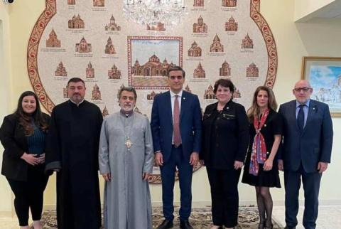 مرصد-المدافع عن حقوق الإنسان بأرمينيا أرمان تاتويان يقدّم الانتهاكات والجرائم الأذرية بعدد من الدوائر بالولايات المتحدة