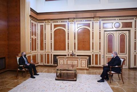 Le Premier ministre Pashinyan a rencontré le Président Sarkissian