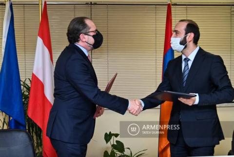 Armenian, Austrian Foreign Ministers sign joint declaration