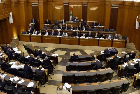 Парламент Ливана не смог избрать нового президента страны