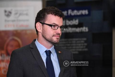 British Ambassador to Armenia expresses condolences to families of 15 servicemen who died in fire