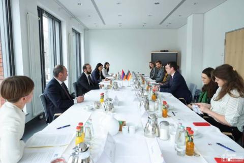 Armenian FM participates in a discussion at Friedrich Ebert Foundation