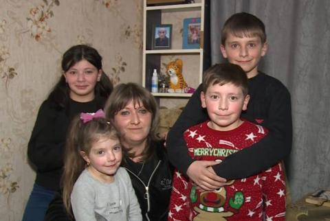 On the occasion of March 8 Karen Vardanyan donated 113 million drams to 562 mothers of many children in Lori