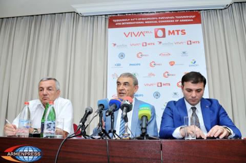 Ara Babloyan presents the objectives and programs of the 4th
International Medical Conference to be held on July 2-4 in
Yerevan