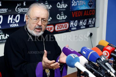 Press conference of Archbishop Aram Ateshyan