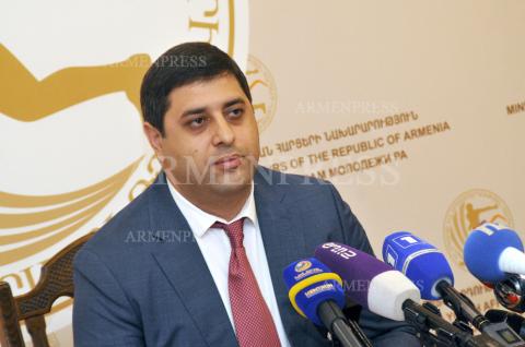 Министр спорта и вопросов молодежи Левон Вахраданян
подытожил работы за 100 дней