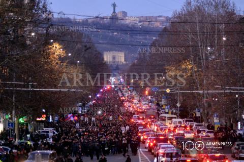 March led by Prime Minister Nikol Pashinyan dedicated to
memory of 2008 March 1 victims ends near Myasnikyan statue
of Yerevan