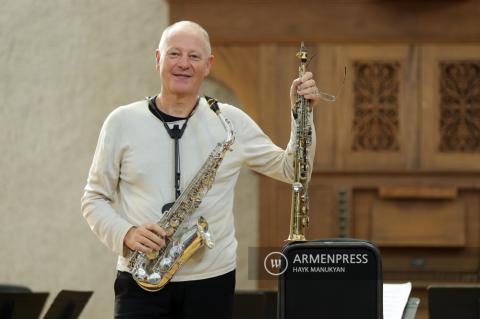 Հայկական երաժշտության մեջ Հայաստանի ոգին է.
Ֆեդերիկո Մոնդելչին Երևանում կկատարի Թարիվերդիևի և
Ազնավուրի գործերը