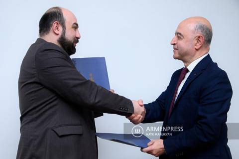 Presentation of 42/1 and 42/2 editions of Haigazian
Armenological Review