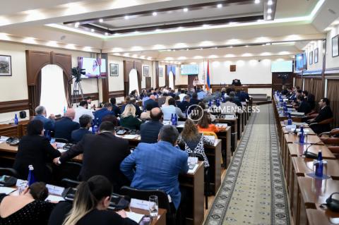 3-е заседание 10-й сессии Совета старейшин Еревана