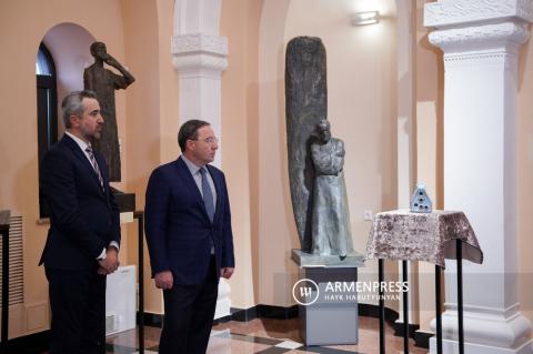 马特纳达兰收到3D扫描仪