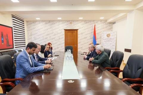 ՀՀ ԿԳՄՍ նախարարն ու հրաձգության Եվրոպայի ֆեդերացիայի նախագահը քննարկել են Երևանում կայանալիք առաջնության անցկացմանը վերաբերող հարցեր