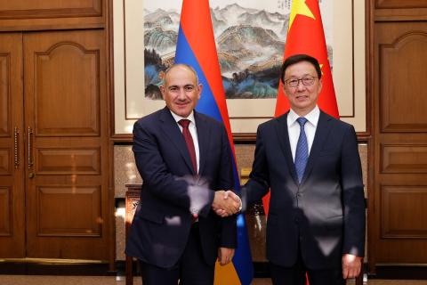 სომხეთ-ჩინეთის თანამშრომლობა ყველა მიმართულებით ვითარდება։ სომხეთის პრემიერ-მინისტრმა და ჩინეთის სახალხო რესპუბლიკის ვიცე-პრეზიდენტმა შეხვედრა გამართეს