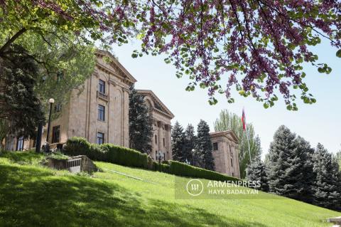 ეროვნული ასამბლეის რიგითი სხდომა გრძელდება: პირდაპირი